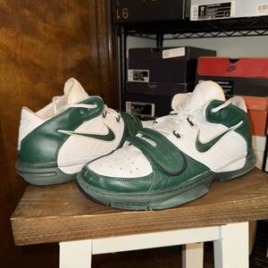Nike Kobe trainer sample Michigan state PE